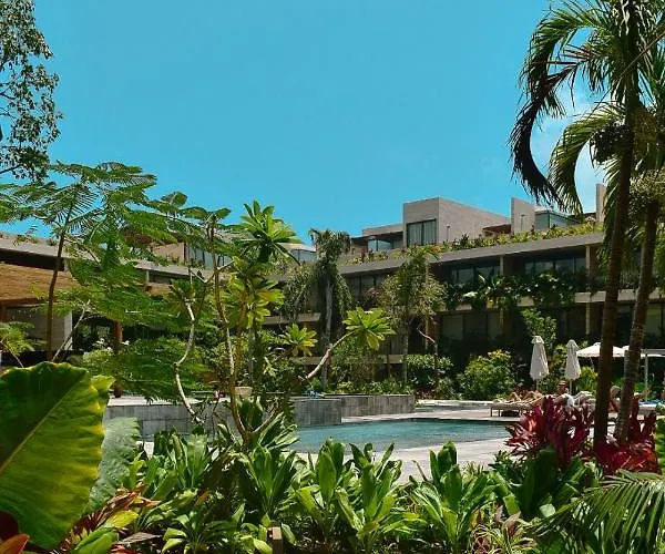 Mistiq Aparthotel 3*