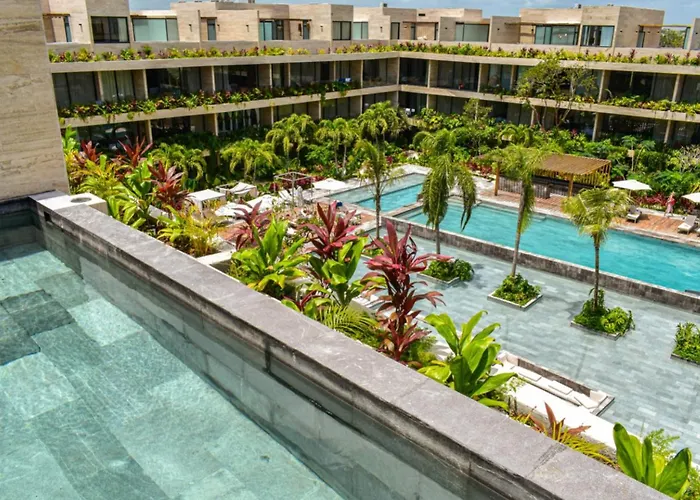Mistiq Aparthotel 3*