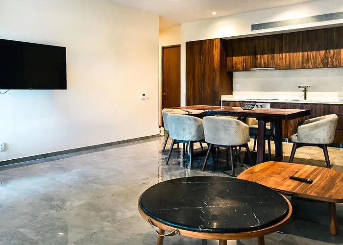 Mistiq Aparthotel 3*