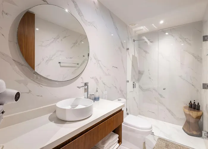 Mistiq Aparthotel